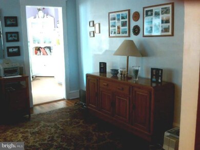 104 N Llanwellyn Ave, Glenolden, PA 19036 - photo 7