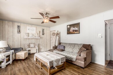 1381 Gertrude Dr, Columbus, OH 43227 - photo 7