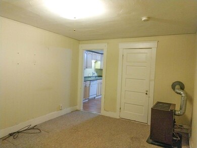 114 Main St unit 2R, South Grafton, MA 01560 - photo 2