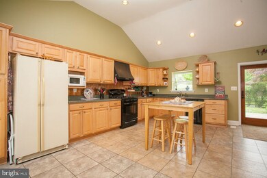 756 Seminole Ave unit 3, Jenkintown, PA 19046 - photo 2