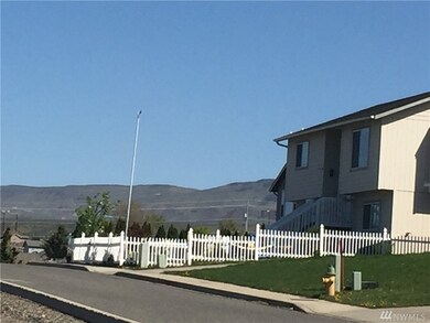 507 S Lynn Ave, East Wenatchee, WA 98802 - photo 6