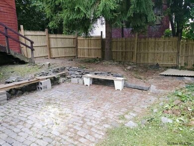 13 Catherine St, Albany, NY 12202 - photo 7