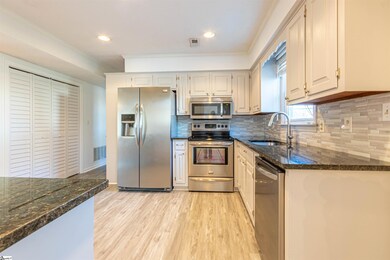 2 Brooks Rd, Mauldin, SC 29662 - photo 7