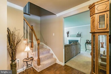 3207 Dominy Ct, Oakton, VA 22124 - photo 4