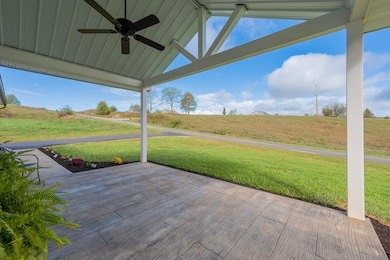 128 Long Meadows Ln, Max Meadows, VA 24360 - photo 7