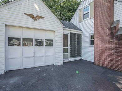 Garage.