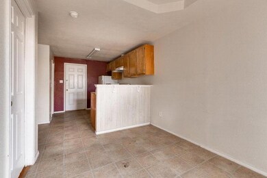 713 W Bell Ave, Pharr, TX 78577 - photo 2