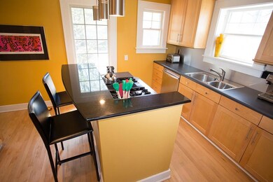 1124 39th St, Des Moines, IA 50311 - photo 5