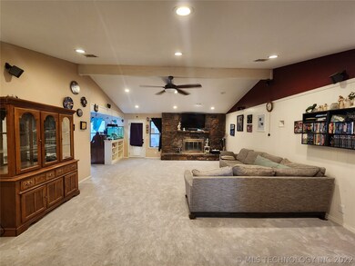 3300 E Oakridge St, Broken Arrow, OK 74014 - photo 2
