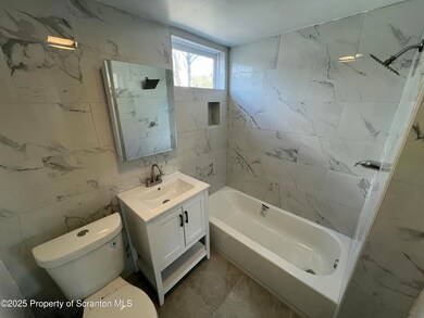 1134 1134 Luzerne St unit 1134, Scranton, PA 18504 - photo 7