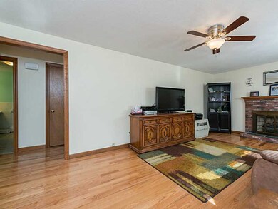 172 Cranston St, Woonsocket, RI 02895 - photo 6