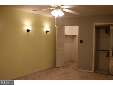 1064 Harbour Dr unit 1064, Palmyra, NJ 08065 - photo 4