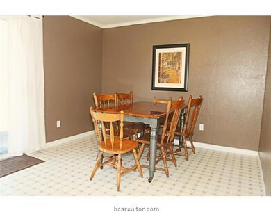 1403 Laura Ln unit CS, College Station, TX 77840 - photo 6