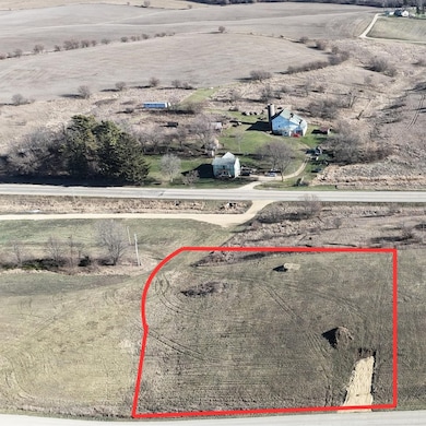 N3523 View Point Dr, Monroe, WI 53566 - photo 4