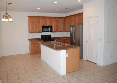 kitchen 3 with eat in area