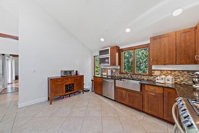 53 Gardiner Rd, Quincy, MA 02169 - photo 5