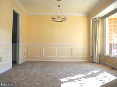 19 Hickory Hill Ct, Silver Spring, MD 20906 - photo 6