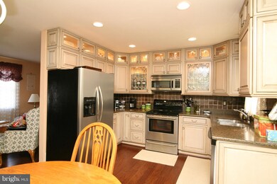 6634 Ridge Rd, Sykesville, MD 21784 - photo 4