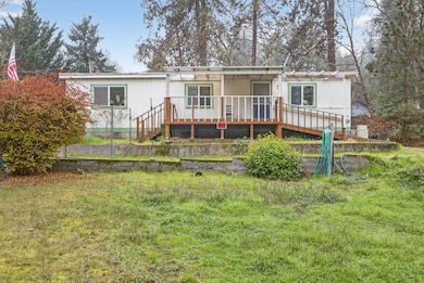 218 Hessar St, Grants Pass, OR 97527 - photo 3