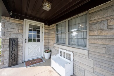 Covered front porch to greet guests!