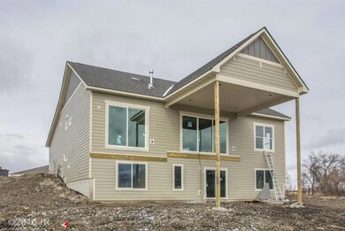 9408 Rushbrook Dr, Johnston, IA 50131 - photo 2