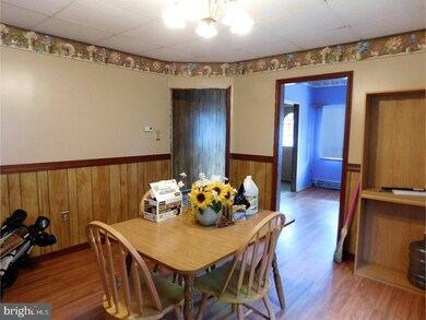 251 Lafayette St, Tamaqua, PA 18252 - photo 4