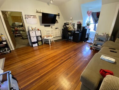 44 Barrows St, Albany, NY 12209 - photo 6