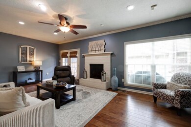 Lots of room to entertain. Formal dining area can 