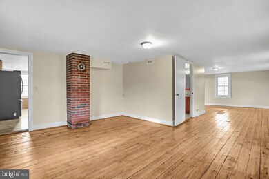 24855 Raven Rock Rd, Sabillasville, MD 21780 - photo 2