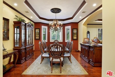 Formal dining