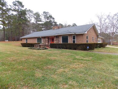 1008 Michael Dr, McComb, MS 39648 - photo 3
