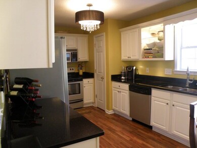 121 Crest Mont Dr, Macon, GA 31206 - photo 2