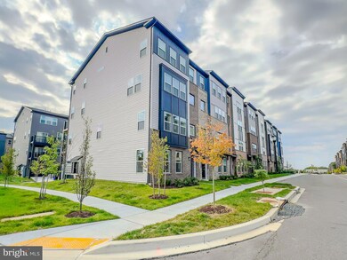 10001 -B American Pharoah Ln unit A, Laurel, MD 20723 - photo 4