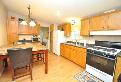 152 Laurel Rd E, Covington Township, PA 18444 - photo 3