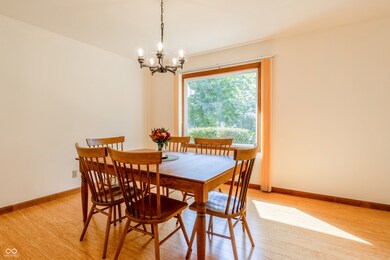 1036 Goldfinch Rd, Columbus, IN 47203 - photo 4