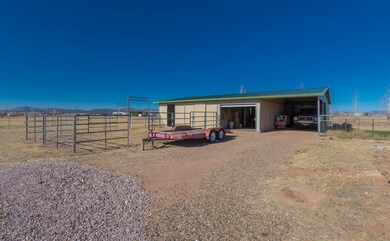 1050 W Ranch House Rd, Paulden, AZ 86334 - photo 4