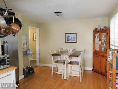 905 Lynvue Rd, Linthicum Heights, MD 21090 - photo 5