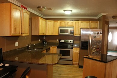 46 Reed St unit B, Worcester, MA 01602 - photo 3