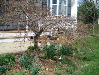 95 Straw Ln, Wakefield, RI 02879 - photo 3