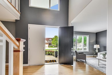 4401 Crescent Ln, Glenview, IL 60026 - photo 3