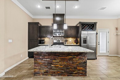 Open Concept Chef's Kitchen