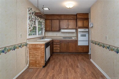 4317 Wellington Dr, Fayetteville, NC 28314 - photo 3