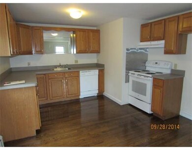310 Spring St unit 312, Rockland, MA 02370 - photo 2
