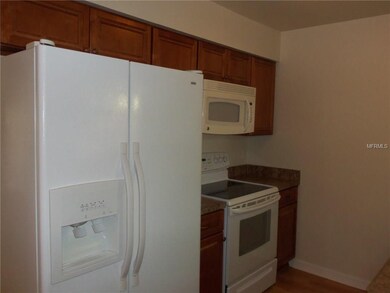 2304 Lincoln Ct, Brandon, FL 33510 - photo 4