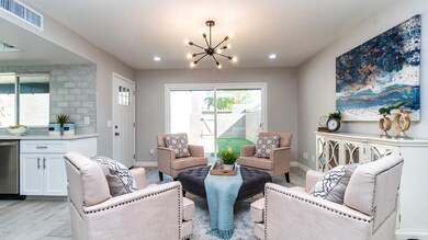 7220 N VIA NUEVA-11