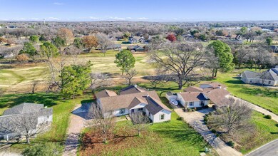 606 Kiowa Dr W, Gainesville, TX 76240 - photo 3