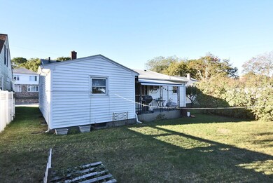 75 Aetna St, Central Falls, RI 02863 - photo 5