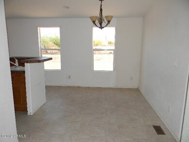 #023-282339 Dining