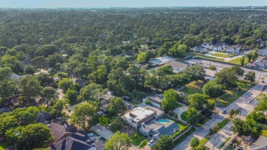 7906 Hilshire Green Dr, Houston, TX 77055 - photo 5