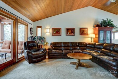 60773 River Bend Dr, Bend, OR 97702 - photo 5